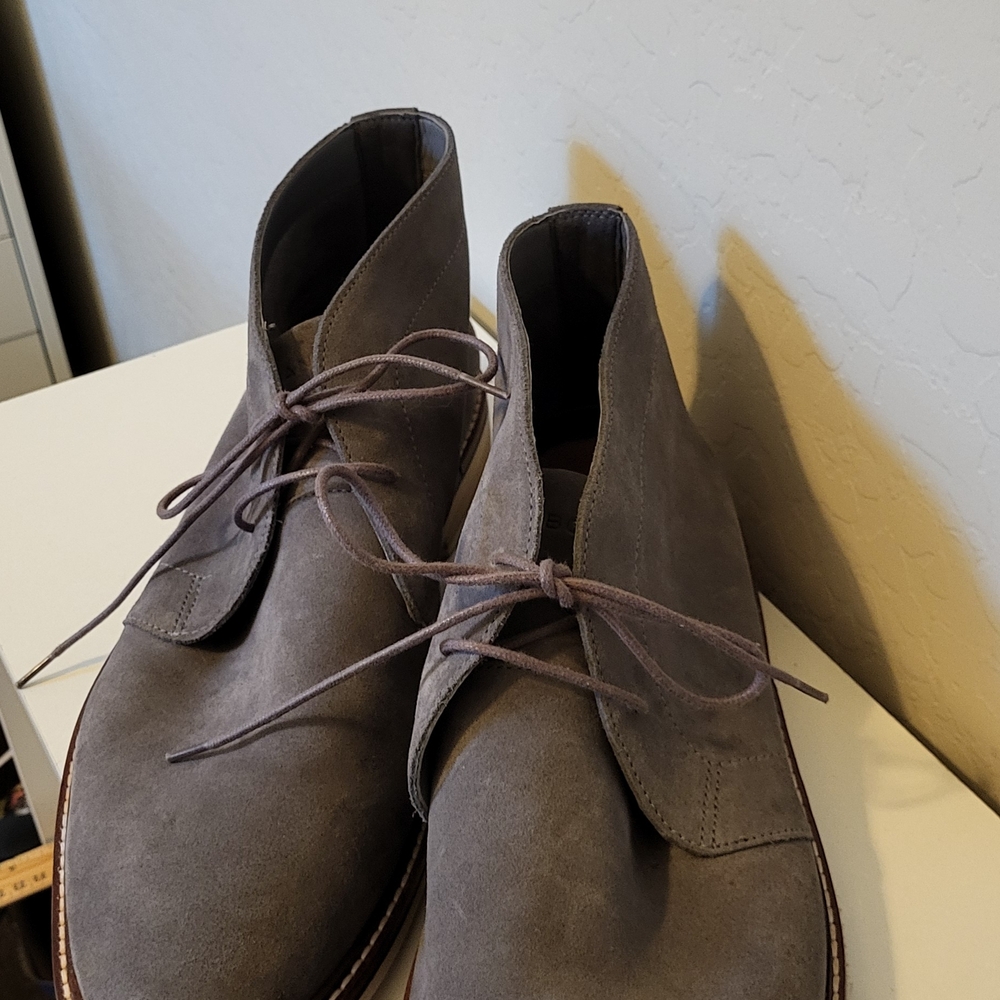 Bostonian Suede Gray Men's Chukka Boots
